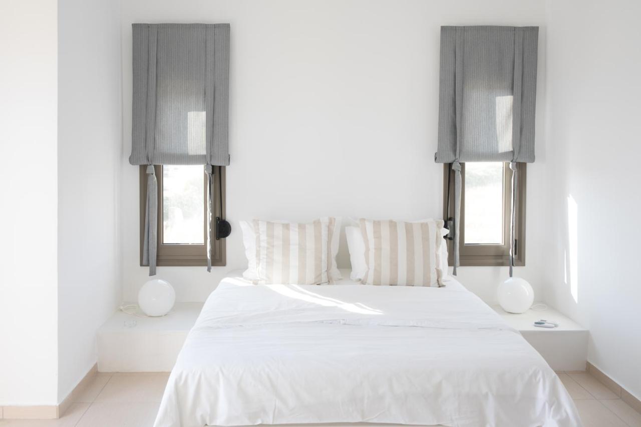 Niovi Boutique Apartments Афитос Екстериор снимка