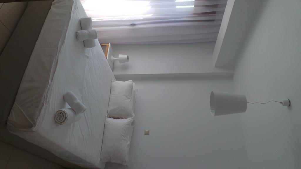 Niovi Boutique Apartments Афитос Стая снимка