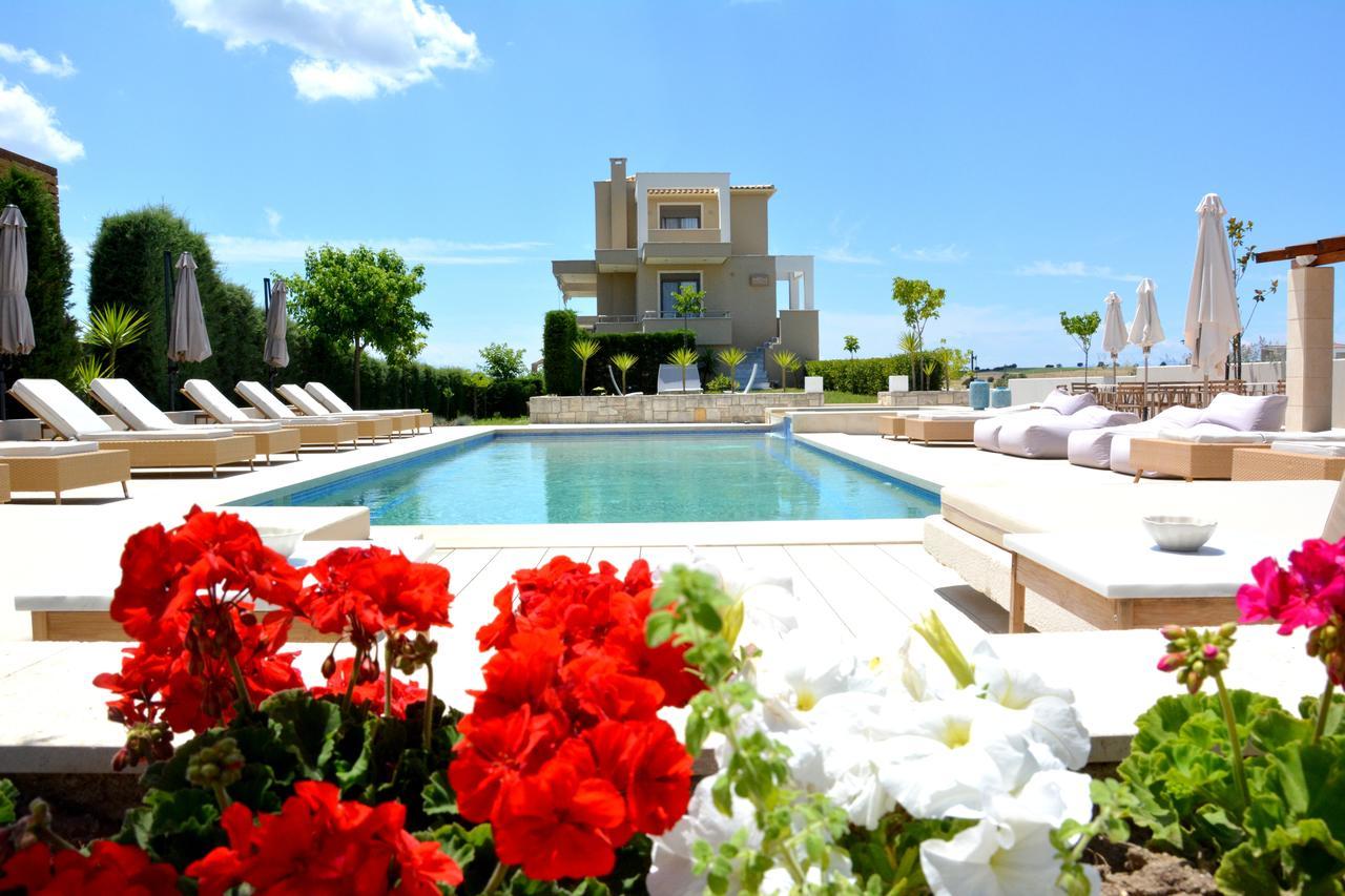 Niovi Boutique Apartments Афитос Екстериор снимка