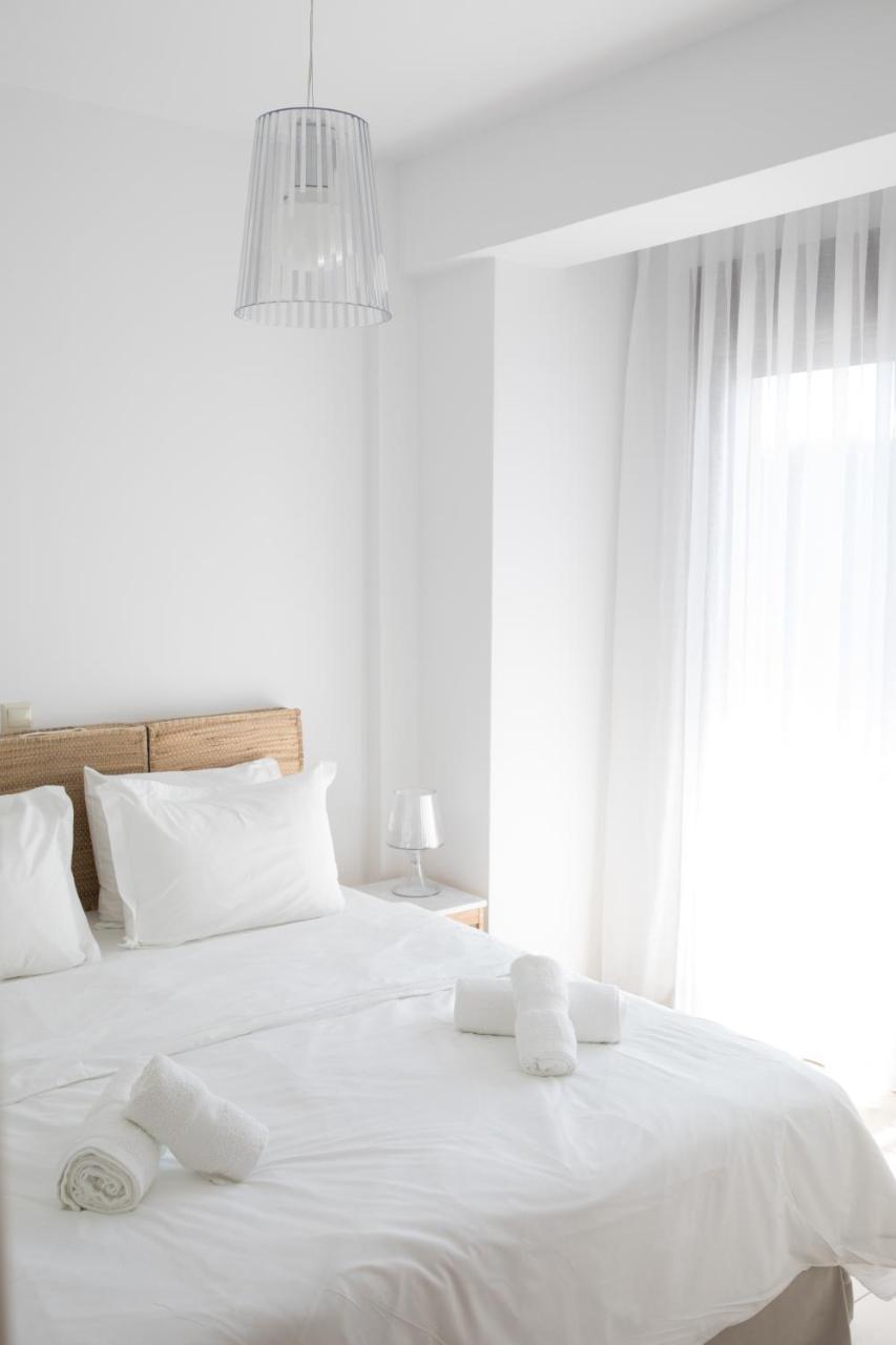 Niovi Boutique Apartments Афитос Екстериор снимка