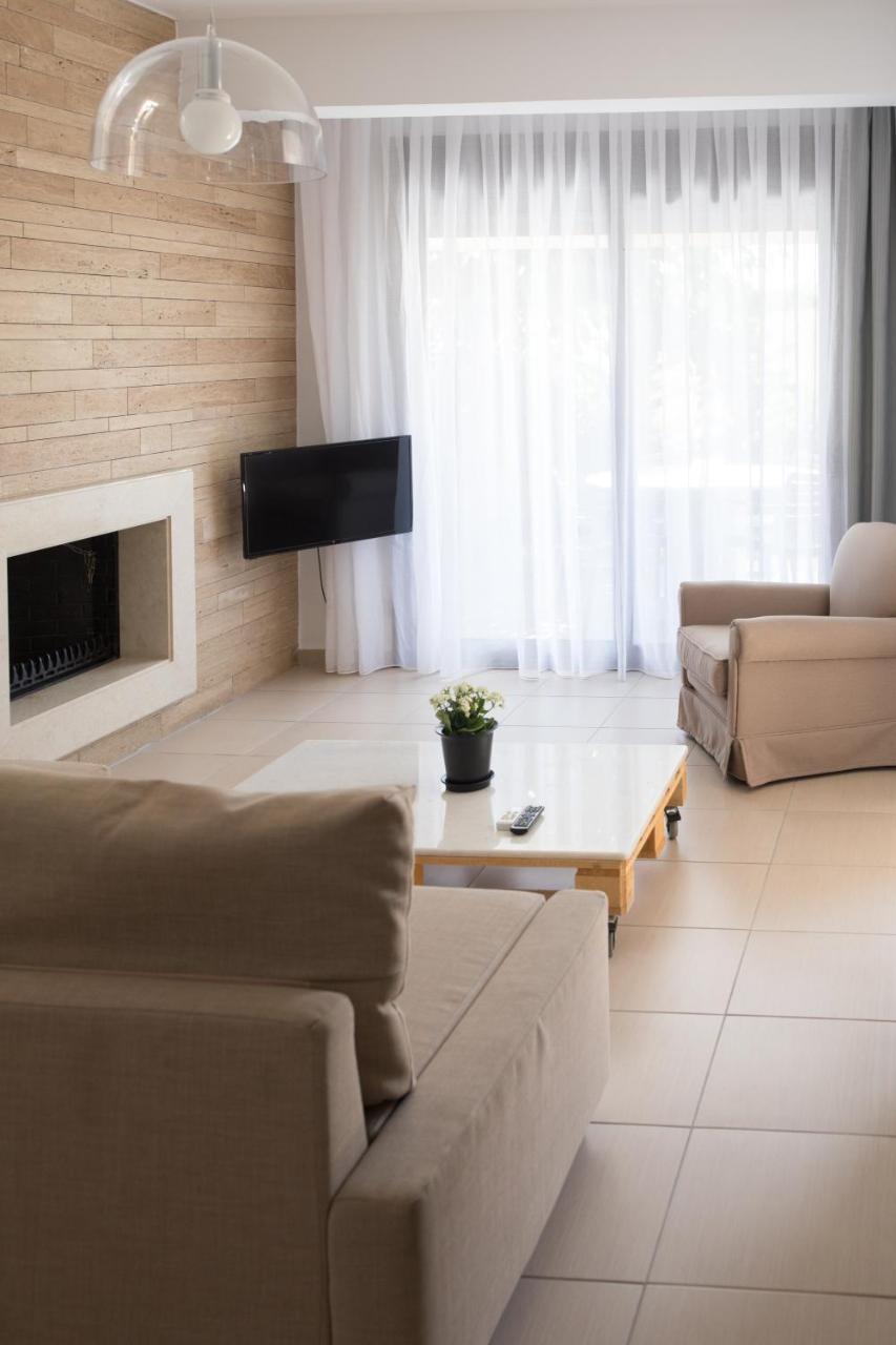 Niovi Boutique Apartments Афитос Екстериор снимка